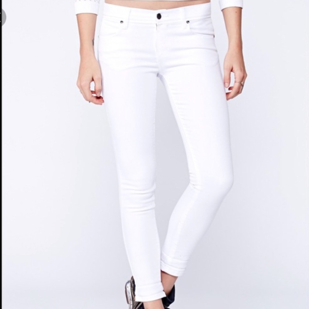 Free People Cropped White Skinny Jeans